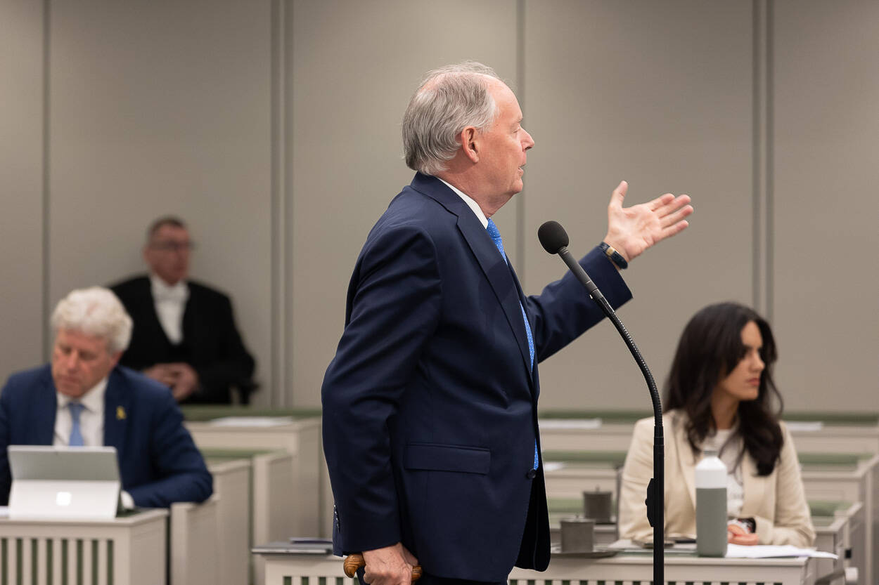 Senator Van Meenen (D66)