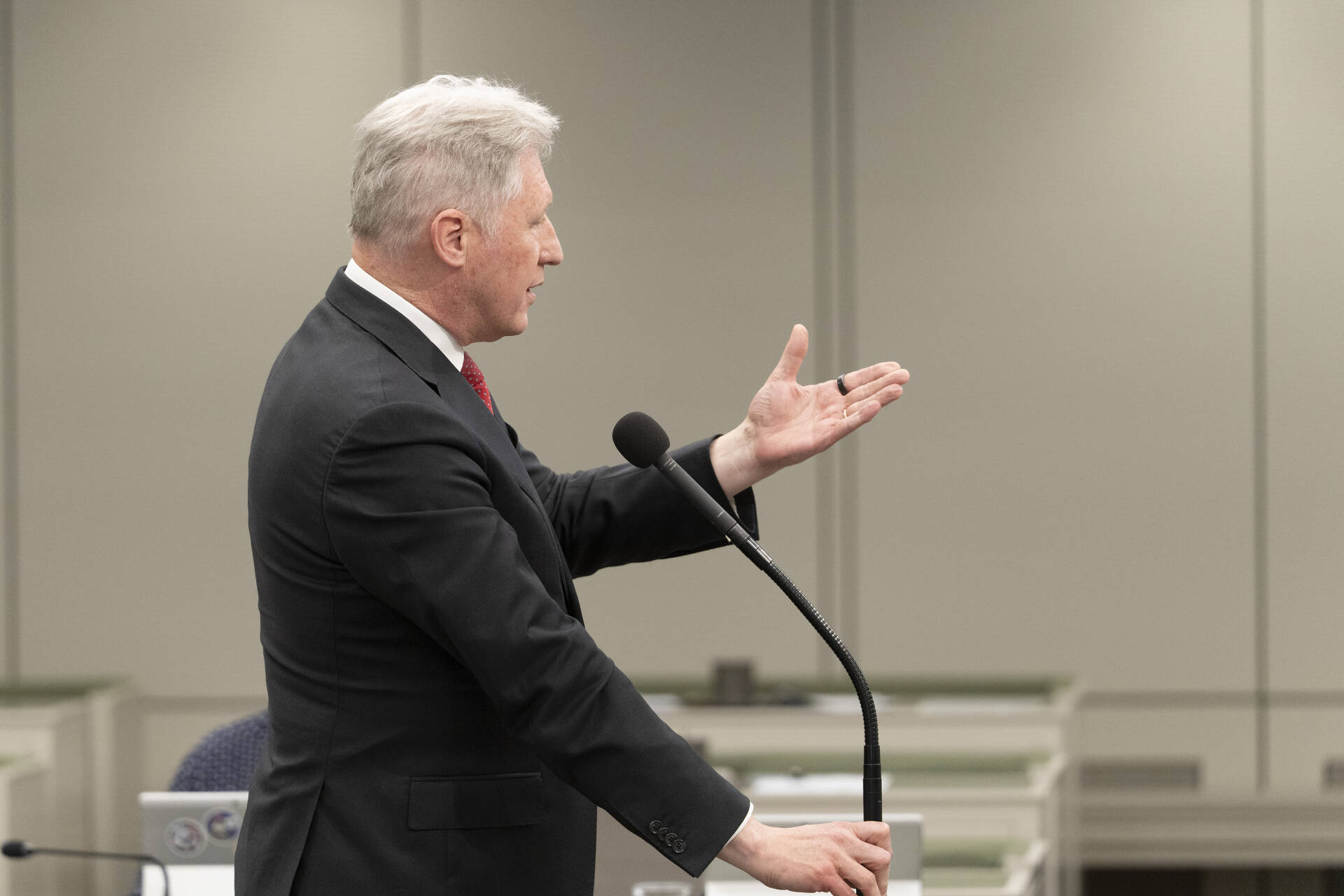 Senator Hartog (Volt)