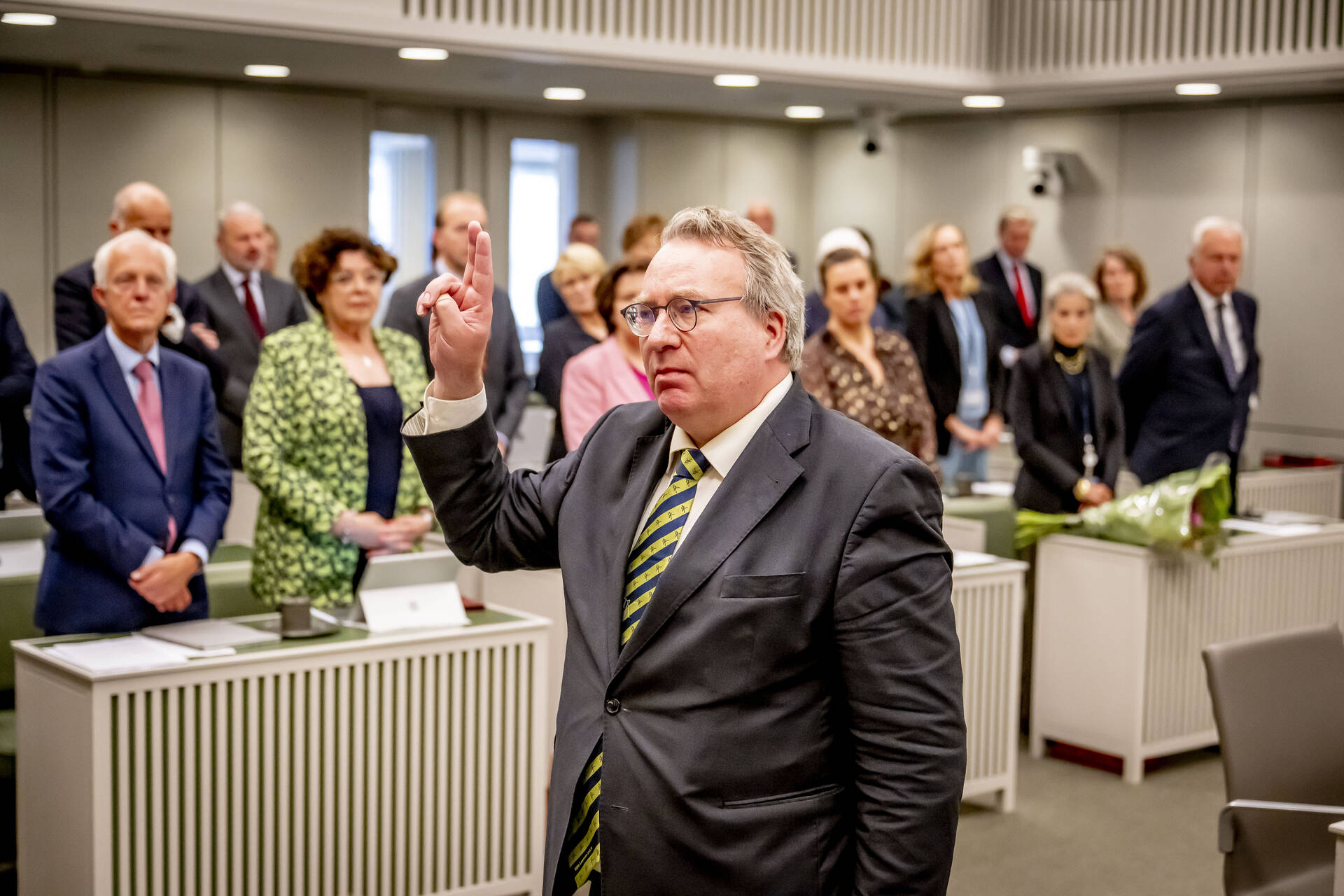 Pim Walenkamp (Fractie-Walenkamp) legt de eed af