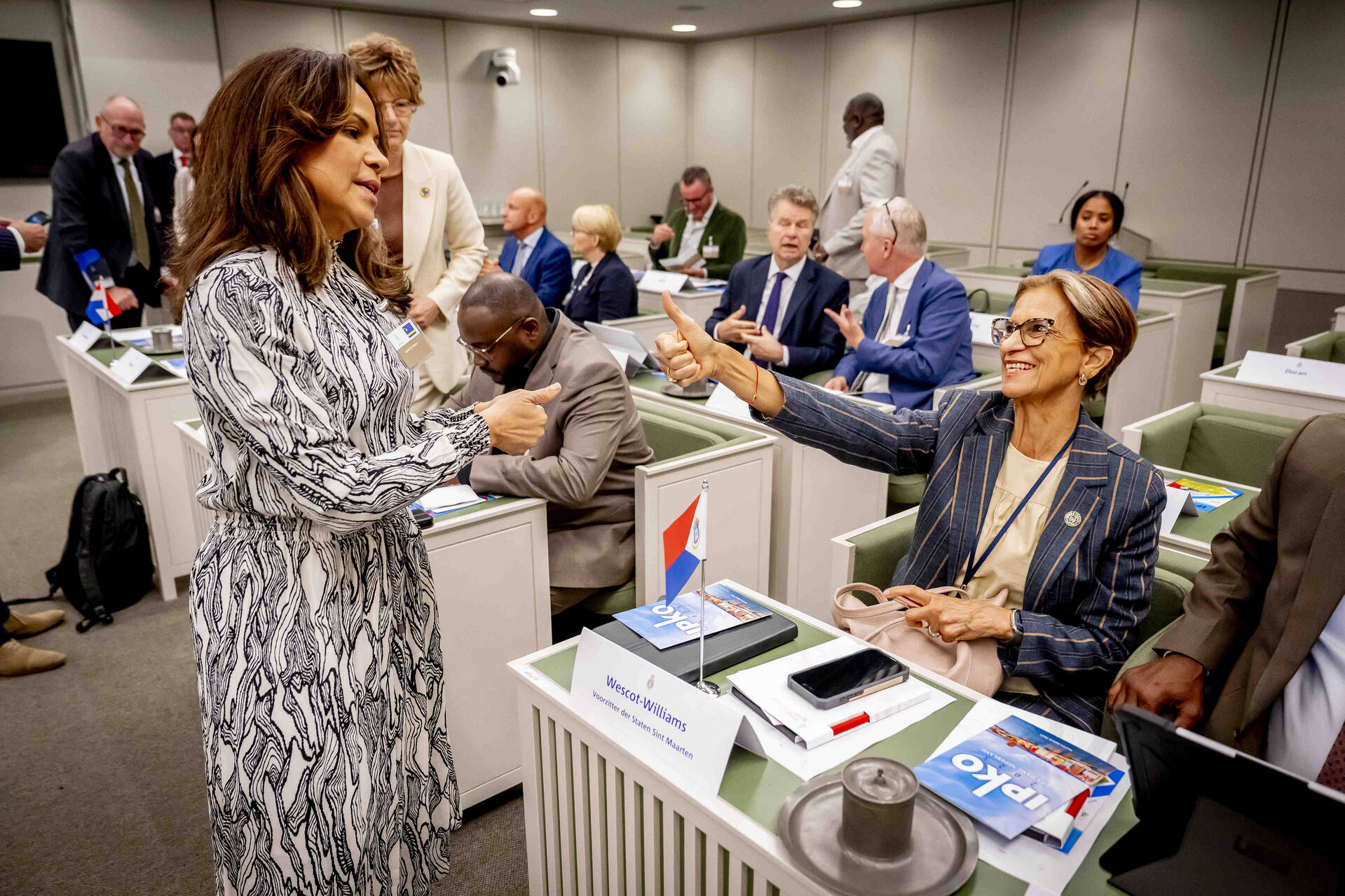 Delegatieleden zullen spreken over diverse thema's die de landen van het Koninkrijk raken