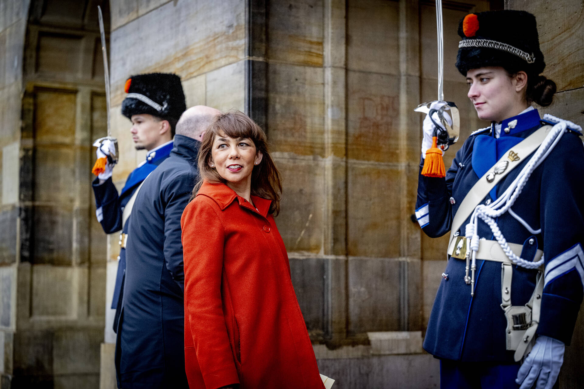Eerste Kamervoorzitter Mei Li Vos komt aan bij het Paleis op de Dam