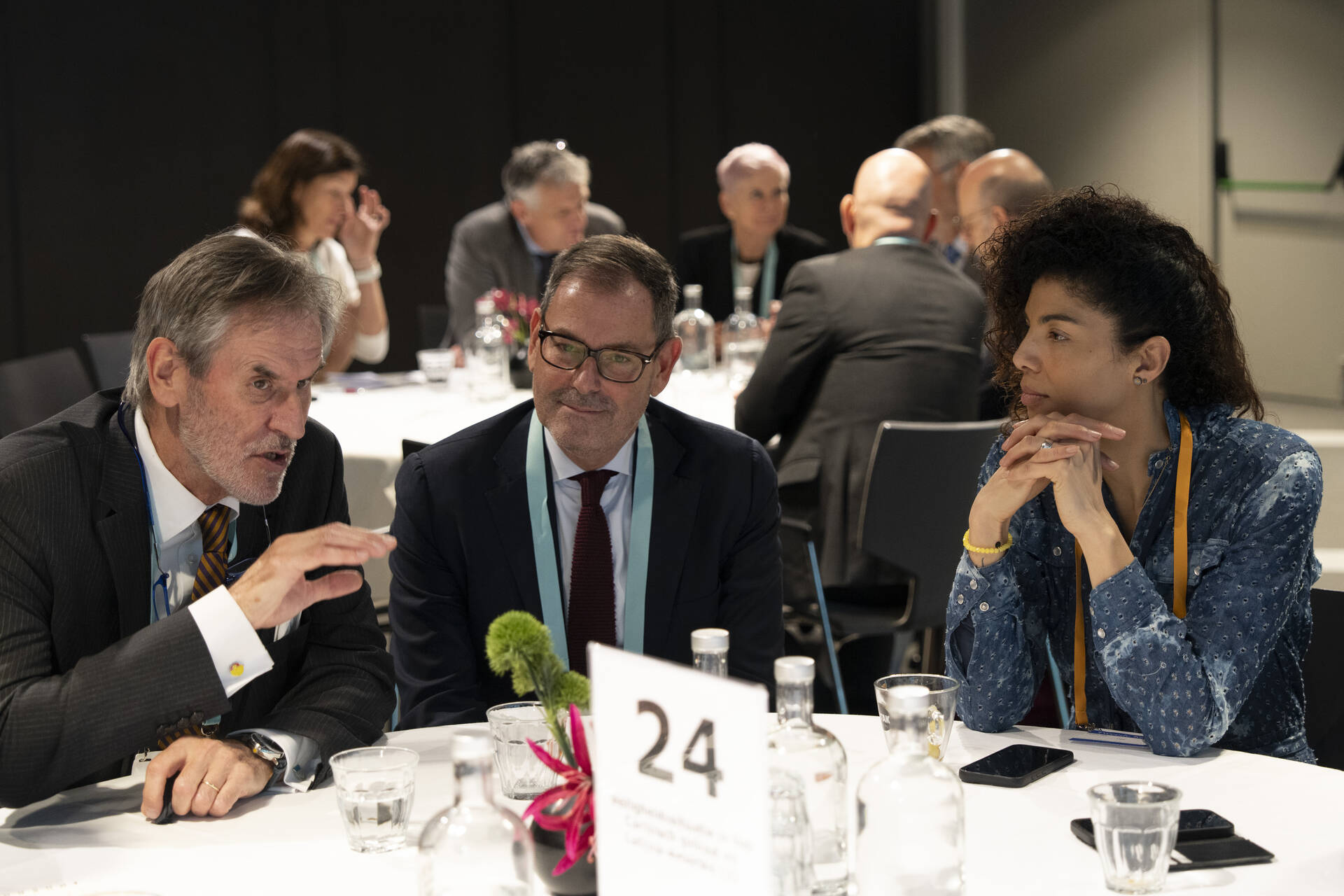 Tweede Kamerlid Heera Dijk (D66) in gesprek