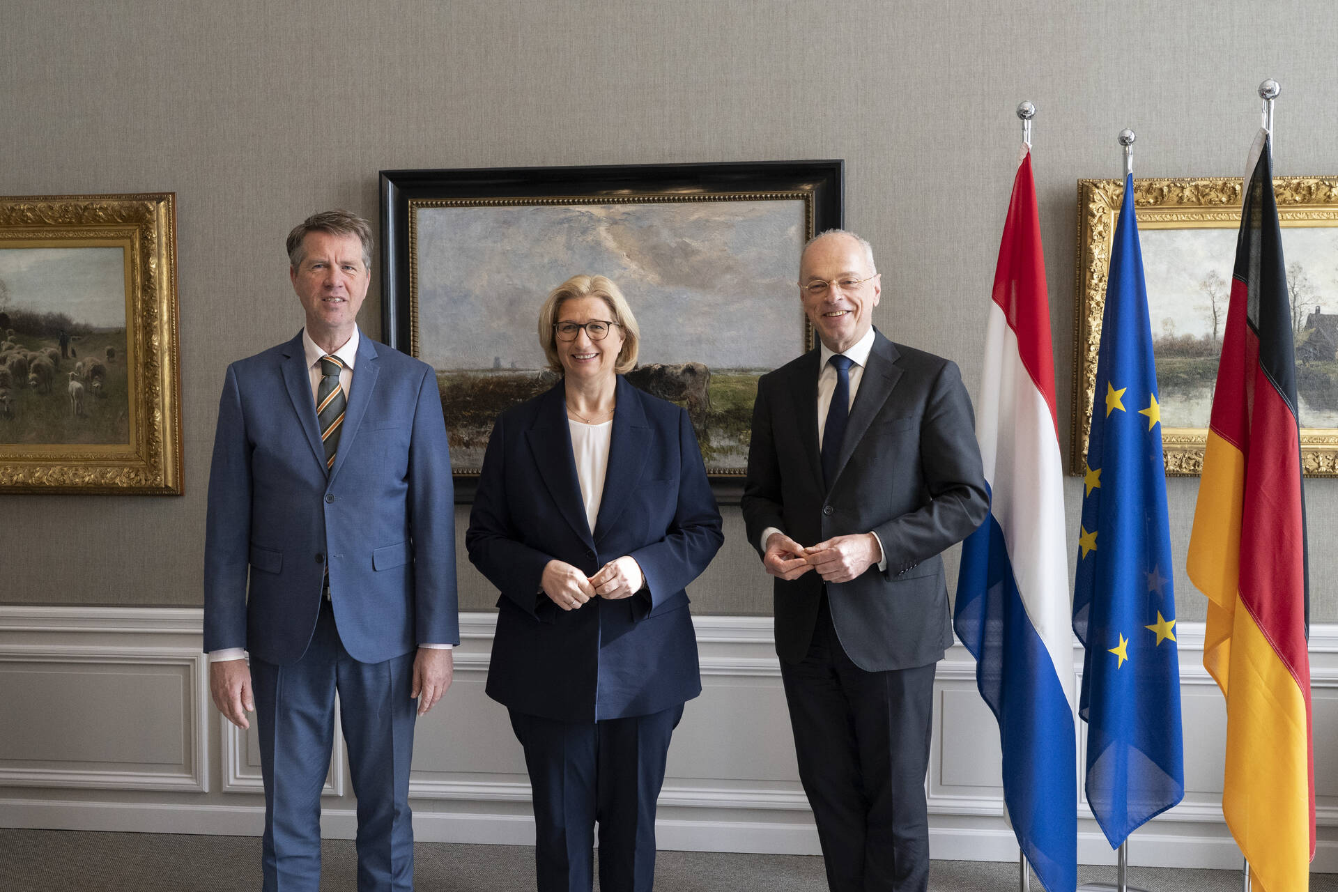 Martin Bosma, voorzitter Tweede Kamer (l), Anke Rehlinger, voorzitter Bundesrat (m) en Jan Anthonie Bruijn, voorzitter Eerste Kamer (r)
